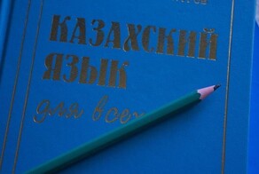 "Это ужасно, что много таких, как вы!": одна казашка отчитала другую за разговор на русском языке