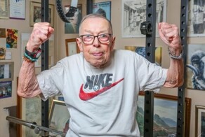 86-летний британец побил мировой рекорд по пауэрлифтингу в своей категории