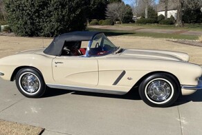 Chevrolet Corvette 1962 уронили с автовоза