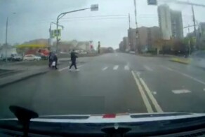 Машина скорой помощи попала в ДТП