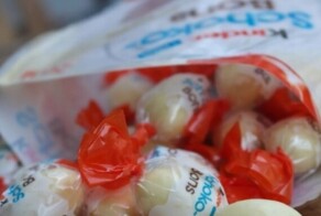 Покупатели нашли в конфетах Kinder экскременты насекомых, и это оказалось правдой