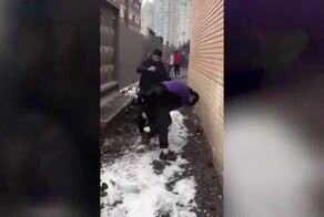 Трое на одного: в Санкт-Петербурге толпа несовершеннолетних мигрантов избила студента из-за дорогой шапки