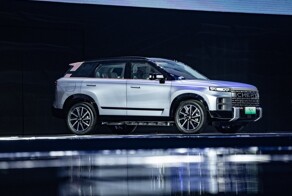Китайский кроссовер Chery TJ-1 с разгоном до сотни за 4,26 секунды