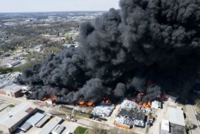 В США - новые пожары и техногенные катастрофы