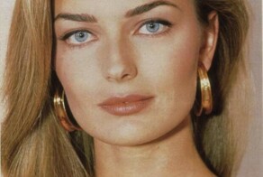 Супермодель из 90-х Паулина Поризкова показывает, что в 58 лет можно оставаться красивой, не прибегая к пластике