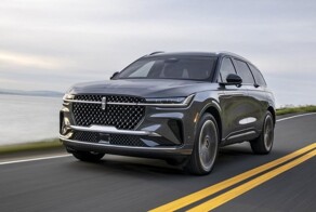 Новый Lincoln Nautilus c 48-дюймовым дисплеем