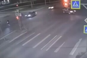 Женщина на самокате попала под машину и была оштрафована