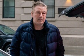 Украинские родственники оператора, застреленного Алеком Болдуином, потребовали денежной компенсации