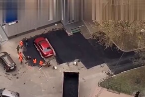 Дорожникам было сложно уложить асфальт, но они справились