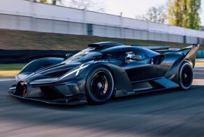 Bugatti показала фотографии гиперкара Bolide