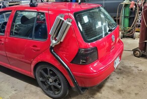 Суровые будни американских автомехаников выглядят примерно так