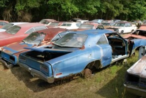 Свалку с сотнями масл-каров нашли в США