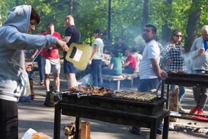 Исследователи рассказали, сколько жители разных стран отдыхают на праздники
