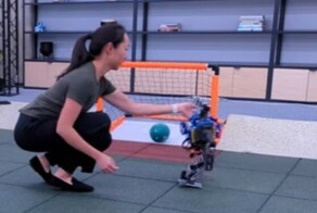 Исследователей DeepMind обвинили в издевательствах над маленькими роботами