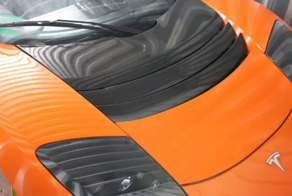 Найдены три новых Tesla Roadster 2010 года, забытых в контейнере