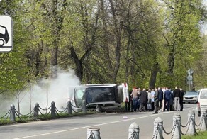 Момент "свадебного" ДТП на Кузьминской улице в Москве