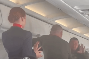 Пьяные пассажиры в военной форме устроили дебош на борту российского самолёта