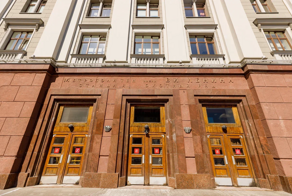 Как в жилых домах появились выходы из московского метро