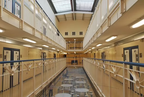 Британским тюремщикам хотят запретить называть преступников "осужденными"