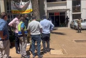 В Уганде полицейский застрелил сотрудника банка из-за долга по кредиту