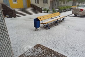 В Тольятти выпал град со снегом