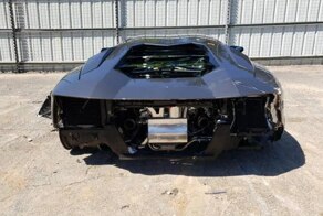 В США продают затоталенный Lamborghini Aventador Ultimae