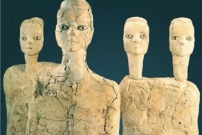 Загадка одних из самых древних статуй в истории человечества — изваяний из Айн-Газаля