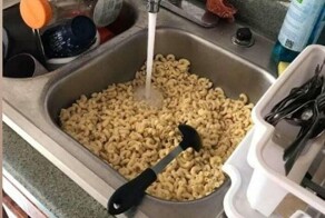 25 горе-кулинаров, которые попытались впечатлить свою вторую половинку и облажались