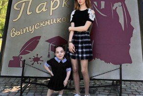 Самая маленькая школьница России отметила свой "Последний звонок"