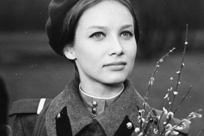 Почему красавица Маруся-Огонёк исчезла на пике славы и стала затворницей?