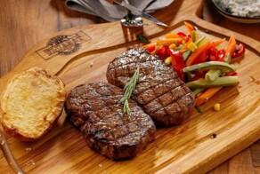 Немецкие чиновники предложили сократить потребление мяса до 10 граммов в сутки