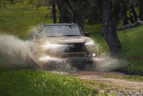 Внешность новых Lexus GX и TX уже можно сложить из пазла
