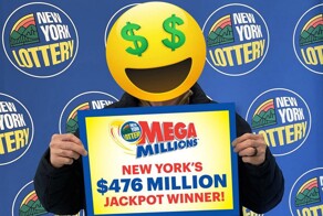 «Всё это кажется нереальным»: пенсионер из Нью-Йорка выиграл в лотерею 476 миллионов долларов