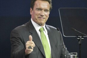 Арнольд Шварценеггер рассказал, что его отец был нацистом и участвовал в Сталинградской битве