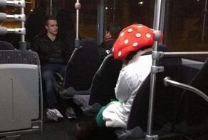 15 чудных ситуаций, которые можно подловить только в общественном транспорте