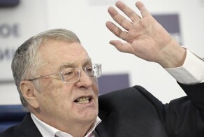 На международном экономическом форуме в Петербурге ЛДПР представит нейросеть "Жириновский"