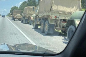 В США массово перебрасывают военную технику в направлении границы с Мексикой