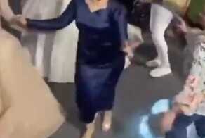 В Египте мужчина разводится с женой из-за её неприличных танцев на свадьбе у подруги