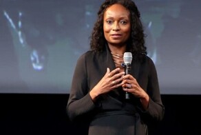 Глава компании "Дисней" по расовому разнообразию покинула пост из-за кассовых провалов