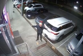 Покупатель растерял всю пиццу из-за ветра