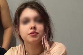 В Новосибирске молодая пара проснулась с незнакомкой в кровати