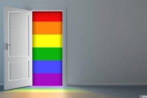 Толерантность 80 lvl: в Британии не смогли выбрать тюрьму для трансгендера-педофила и присудили условный срок