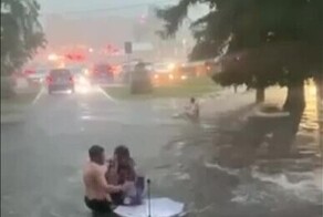 Молния ударила в самокат рядом с жительницей Коломны во время грозы в Подмосковье