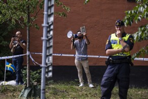 В Швеции разрешили сжечь Библию и Тору у посольства Израиля