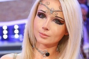 Прокуратура проверит "одесскую Барби", которая продаёт курсы по очищению организма с помощью ртути