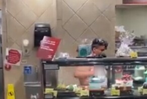 Неадекватная мадам разнесла отдел кондитерских изделий