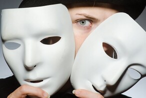 Шарлатан, сосуд и обещание: самая трогательная афера XVIII века