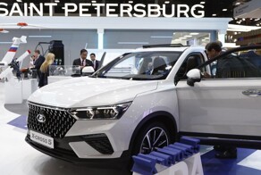 В Санкт-Петербурге чиновников пересадят на автомобили Лада