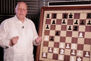 Мемные расследования: история появления удивлённого моргающего парня