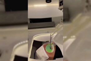 Робот-стилист уже умеет наращивать ресницы